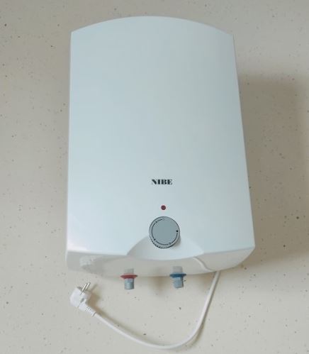 NIBE 17209000 zásobníkový beztlakový ohřívač vody o objemu 10 litrů nad odběrné místo